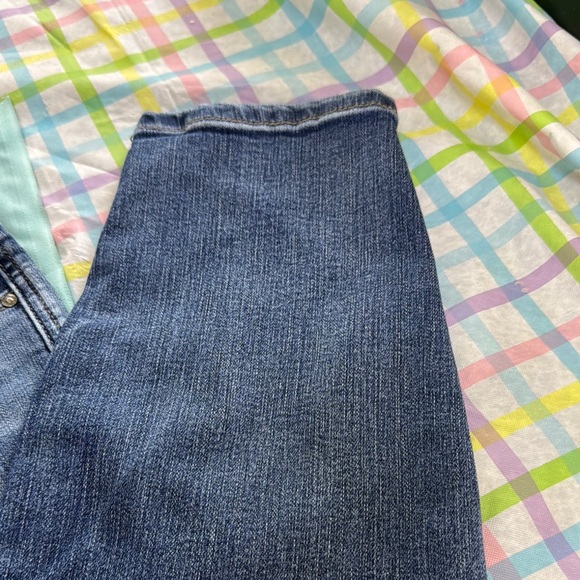 *FINAL PRICE* Maurices Everflex High-Rise Women's Blue Jeans - Picture 3 of 6